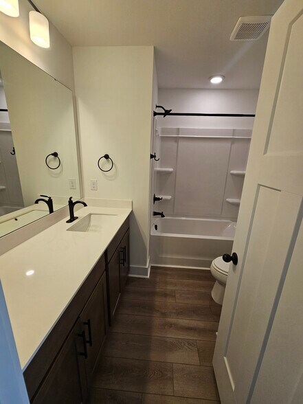 Building Photo - 31 Moon Haven Way