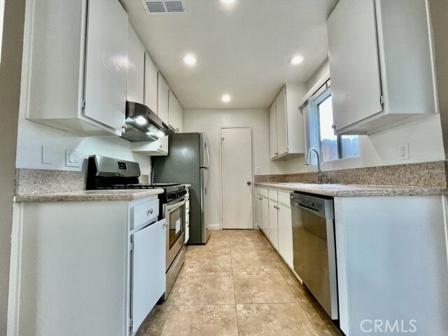Building Photo - 74614 Driftwood Dr