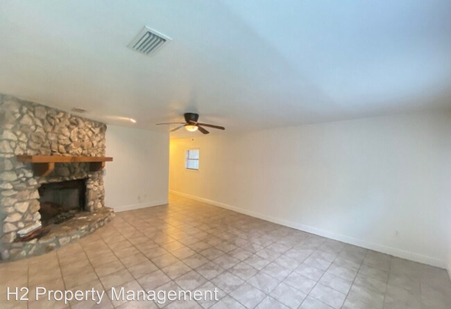 Building Photo - 4 br, 3 bath House - 711 Springsax Rd