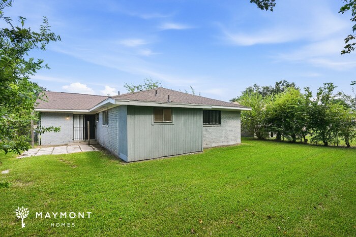 Building Photo - 11750 Murr Way