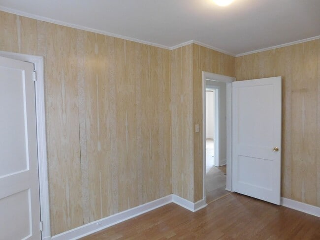 Building Photo - 815 Haywood Pl