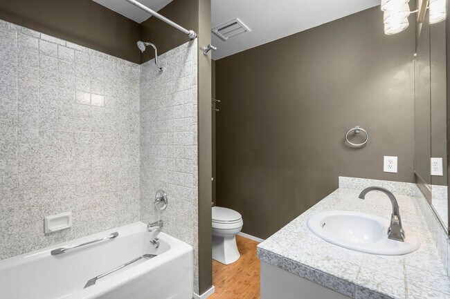 Building Photo - 3447 Skyline Blvd