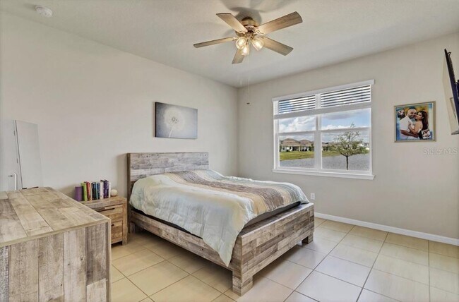 Building Photo - 1872 Summer Serenity Dr