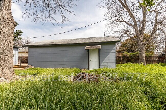 Building Photo - 112 W Hermine Blvd