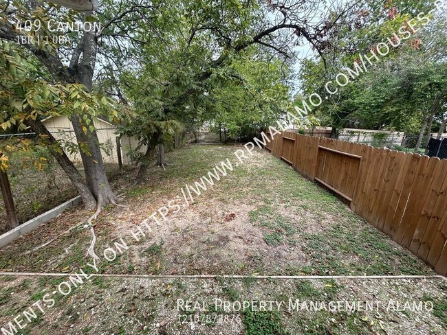 Building Photo - 409 Canton-