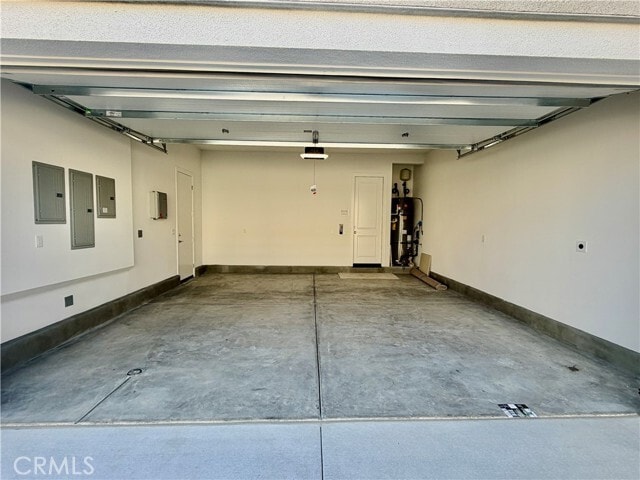 Building Photo - 101 Chapman