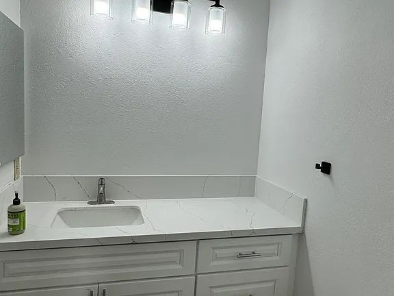 Building Photo - 6176 Agee St