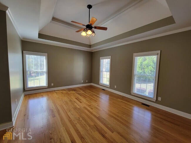 Building Photo - 125 Farmington Dr