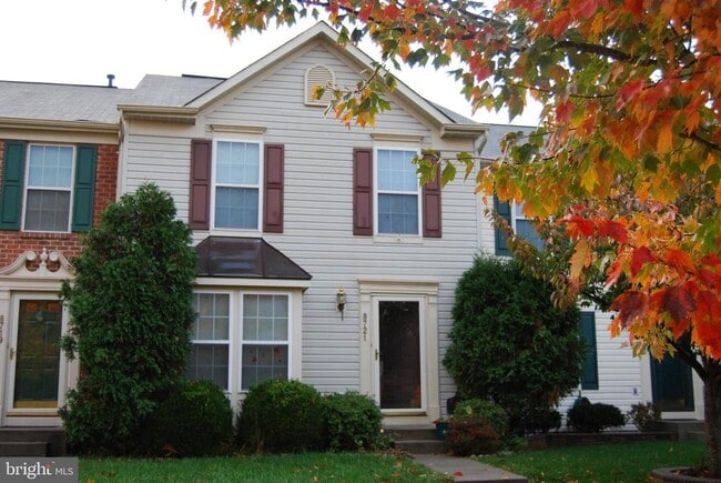 Building Photo - 8721 Rochelle Dr