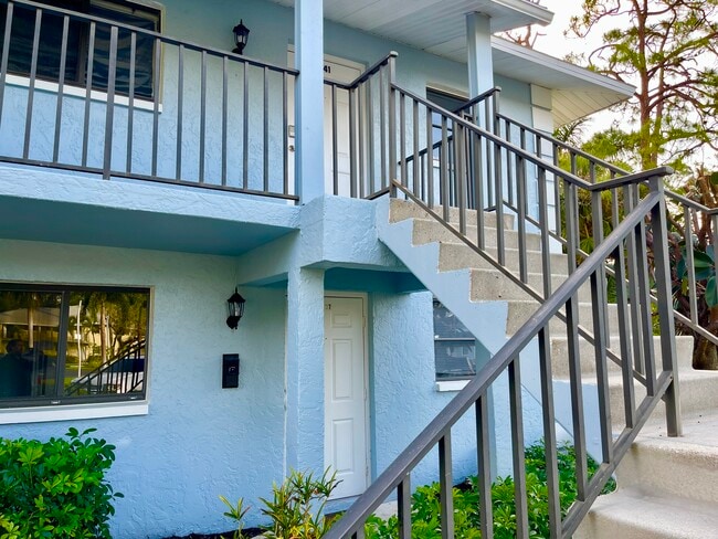 Building Photo - 28121 Pine Haven Way