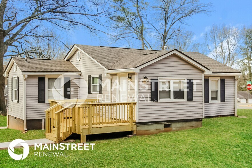 Building Photo - 667 Mitchell Dr