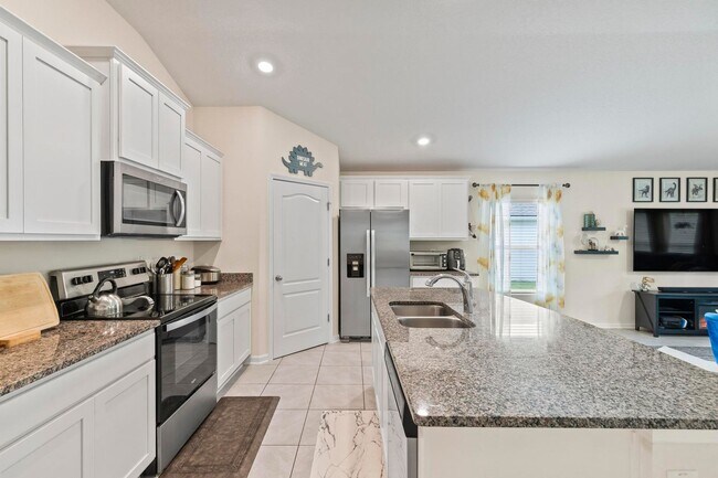 Building Photo - Sawmill Creek 4 bedroom!