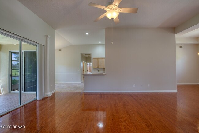 Building Photo - 4 Windwillow Ln