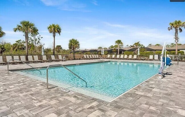 Building Photo - 1505 Saddlewood Cir
