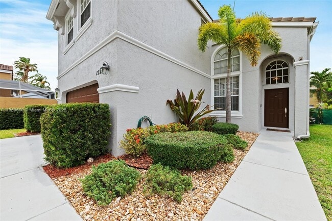 Building Photo - 15376 14th Manor