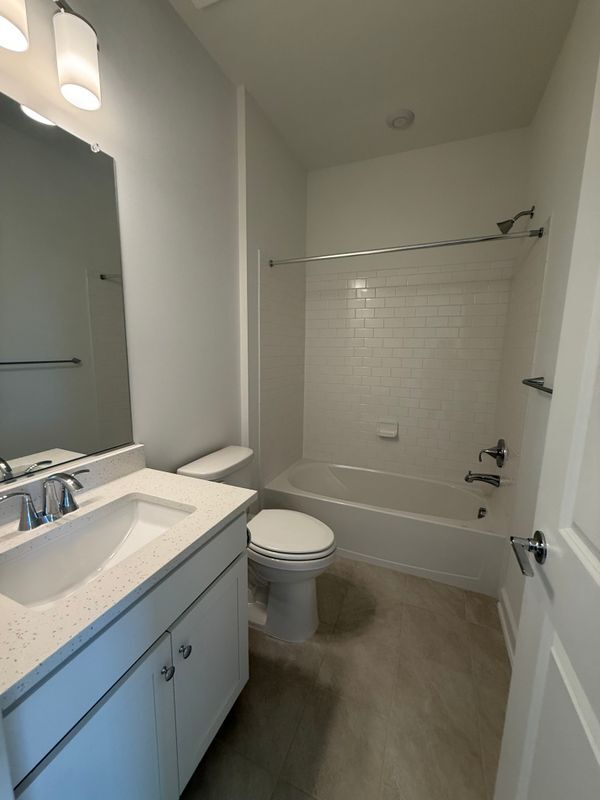 Building Photo - 1309 Bracken Ln