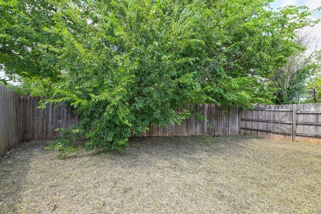 Building Photo - 1802 Rawhide Dr