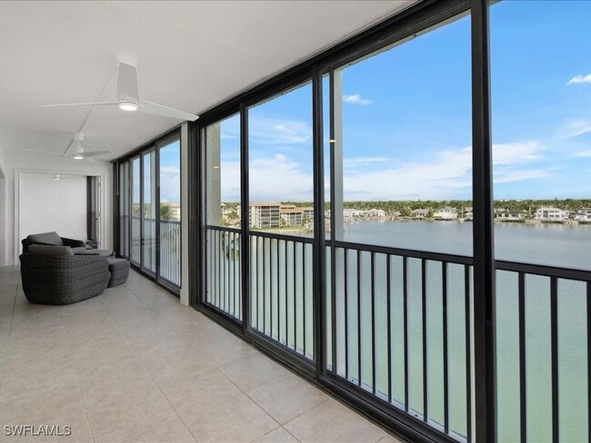 Building Photo - 2750 Gulf Shore Blvd N