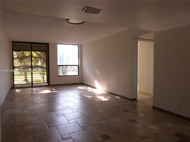 Building Photo - 6751 N University Dr