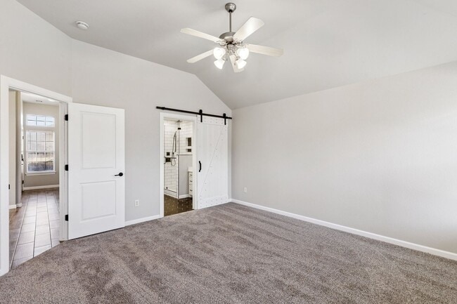 Building Photo - 824 Hunter Pl