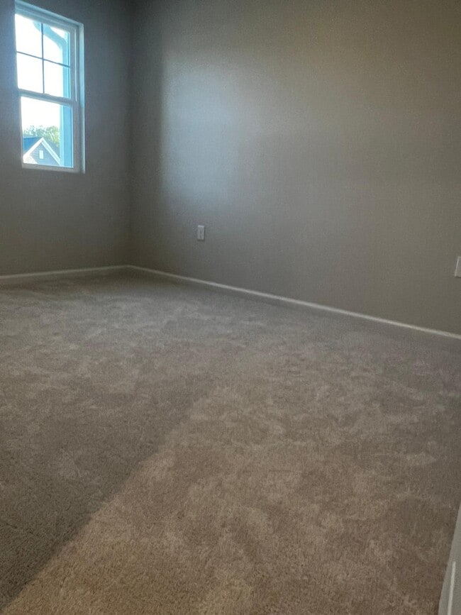 Building Photo - 4941 Arkose Dr