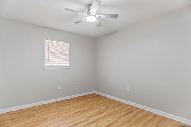 Building Photo - 1455 Marilyn Dr