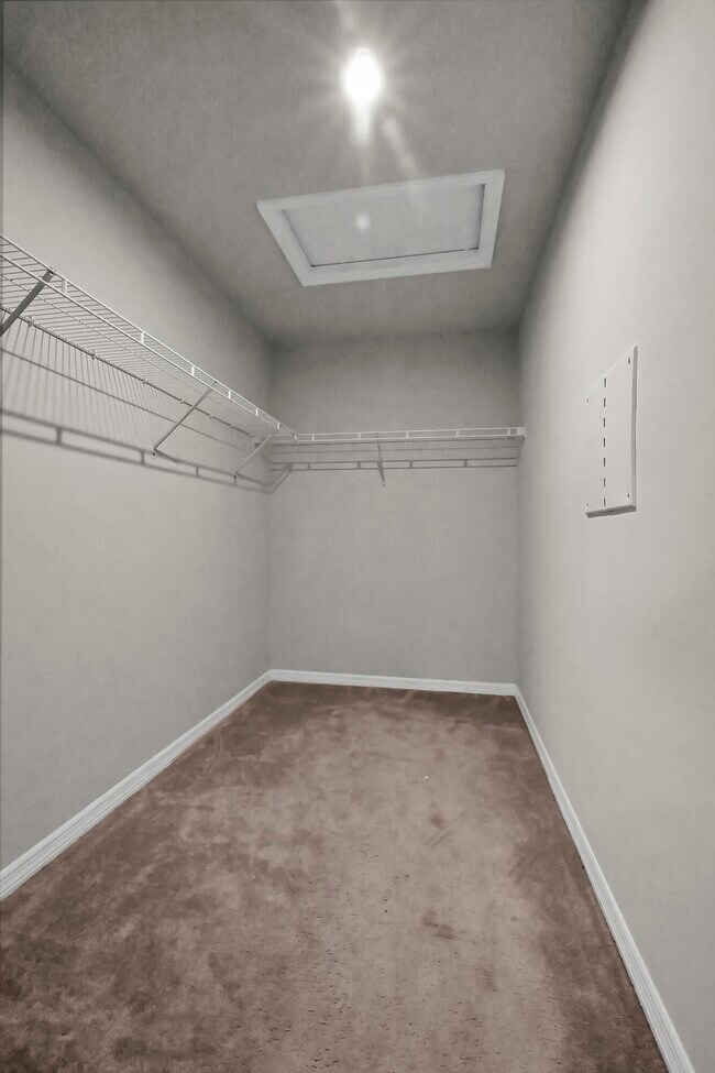 Building Photo - 3351 Liberty Square Way