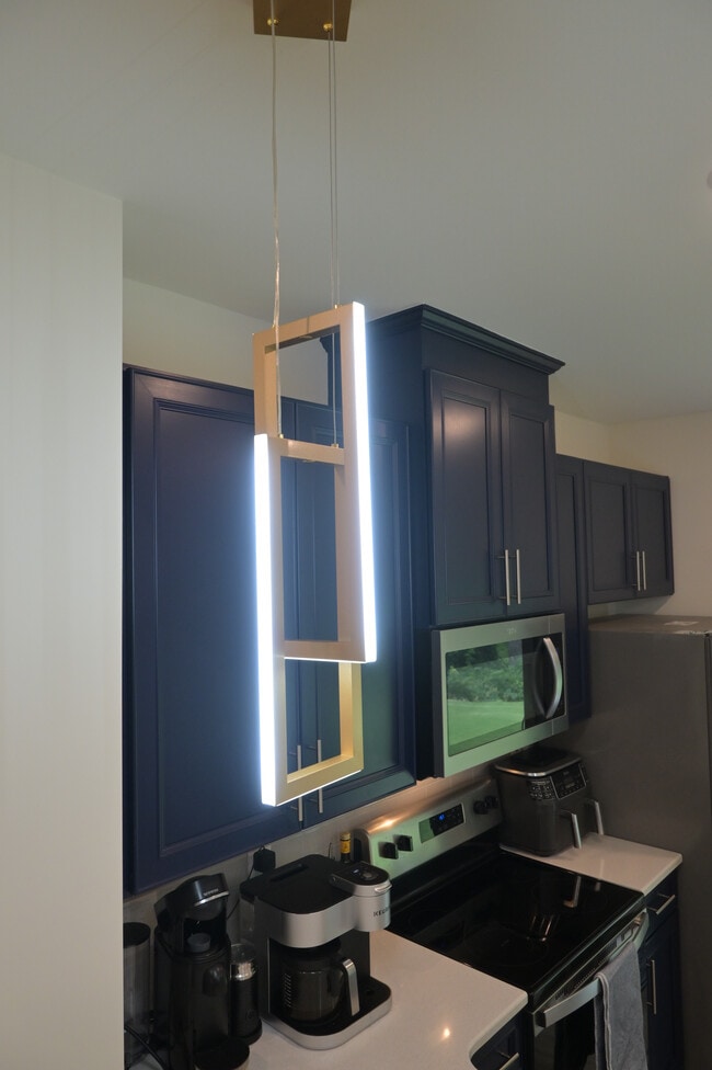 Building Photo - 3096 Spline Cir