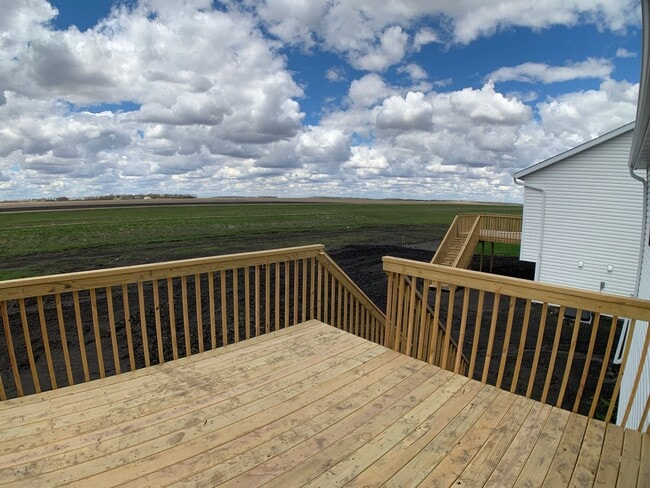 Building Photo - 3 Bed 3 Bath Single Family Home