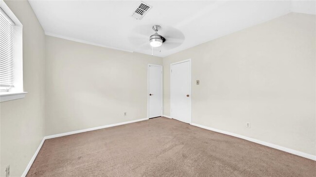 Building Photo - 737 E Brown Ln