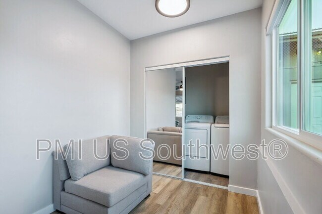 Building Photo - 437 Riverfront Dr