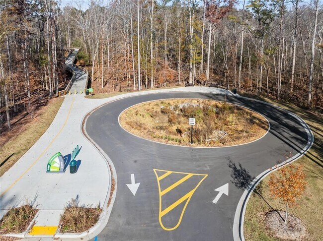 Building Photo - 3945 Summit Gate Dr