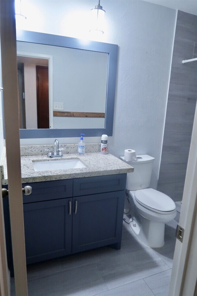 Building Photo - 2702 Pheasant Run