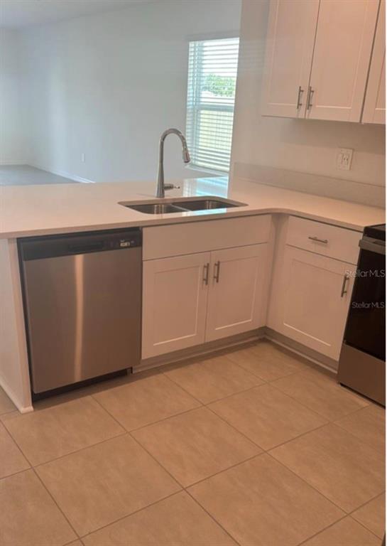 Building Photo - 208 Acorn Rd