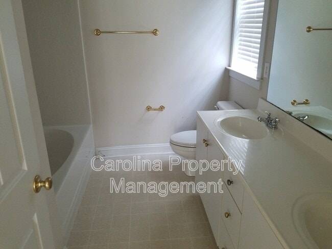 Building Photo - 11355 Deer Ridge Ln