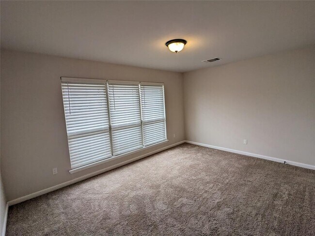 Building Photo - 3808 Manderly Pl