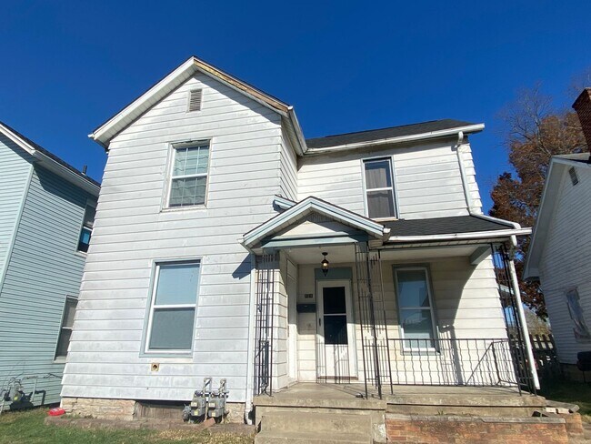Primary Photo - 721 E Pearl St
