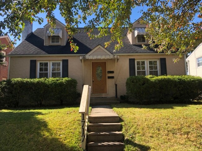Primary Photo - 1717 Springfield Ave