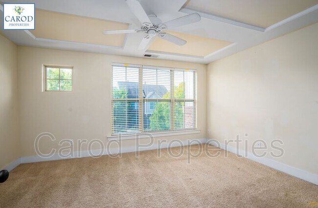 Building Photo - 3840 Willow Green Pl