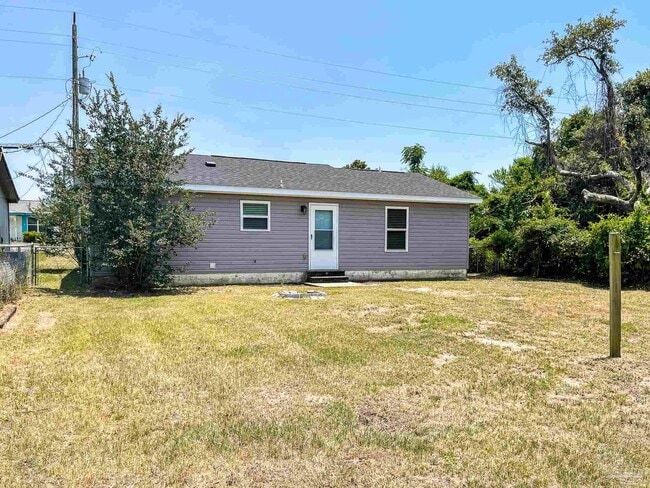 Building Photo - 5841 Linn Ave