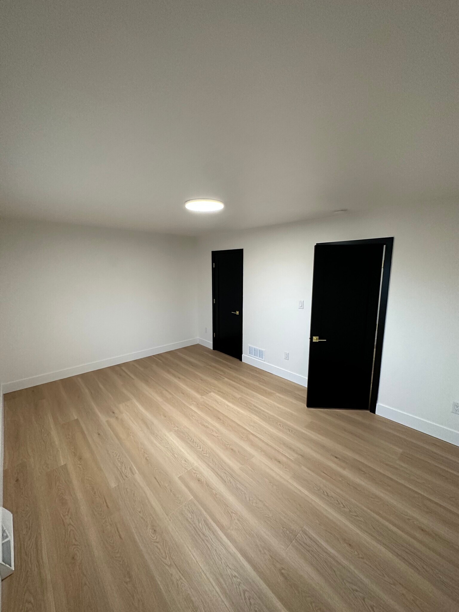 Building Photo - 8021 Saltsburg Rd