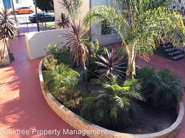 Building Photo - 1315 Devonshire Dr