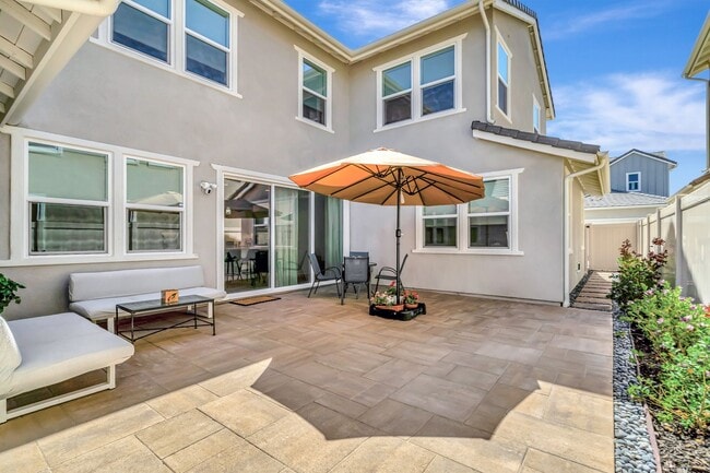 Building Photo - Amazing New Construction House!