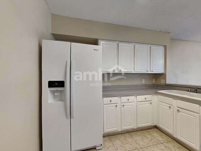 Building Photo - 10808 Candle Stick Ln