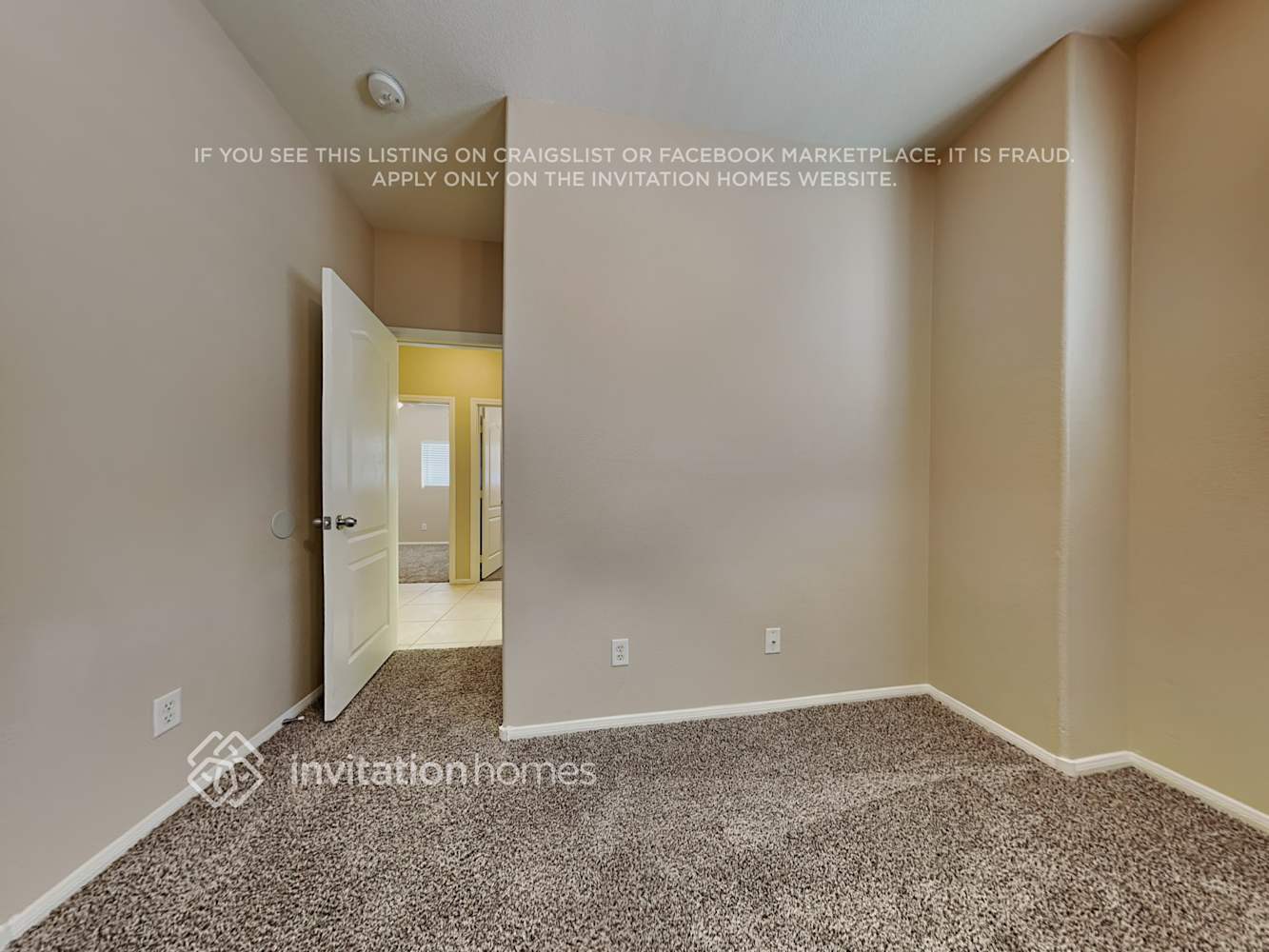 Building Photo - 216 Lynbrook St