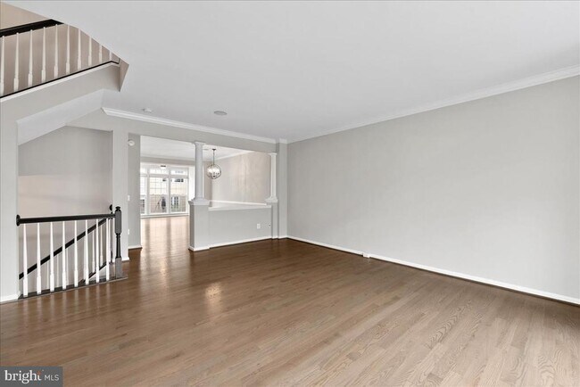 Building Photo - 8436 Kirby Lionsdale Dr