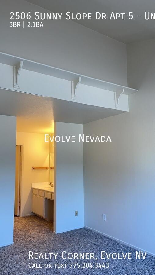 Building Photo - 2506 Sunny Slope Dr