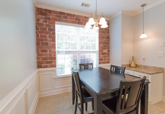 Building Photo - Beautiful Home in Evans!