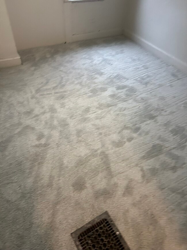 Building Photo - 2215 E 80th St