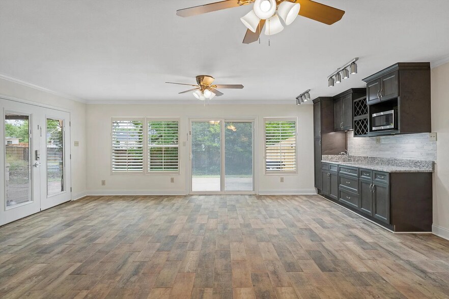 Building Photo - 273 Leafy Hollow Ln